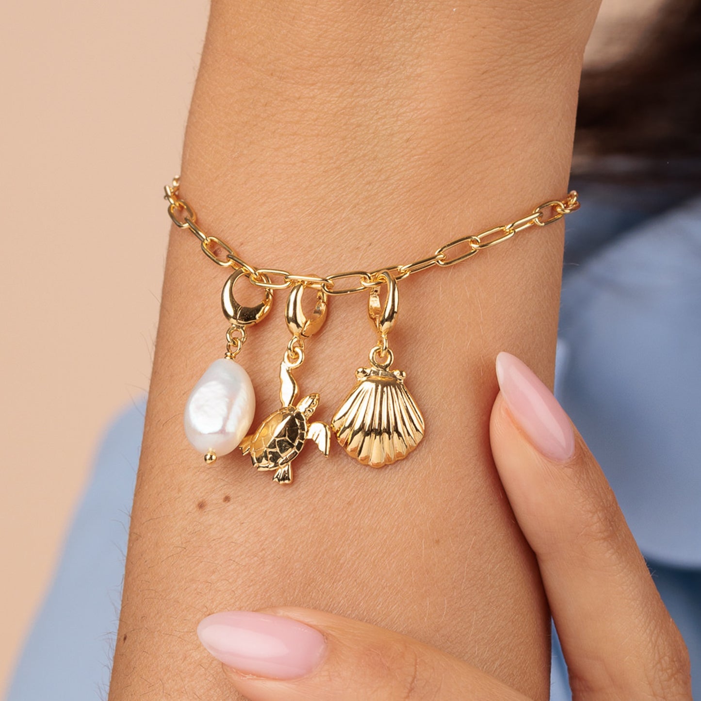 Gold Plated Clam Shell Charm